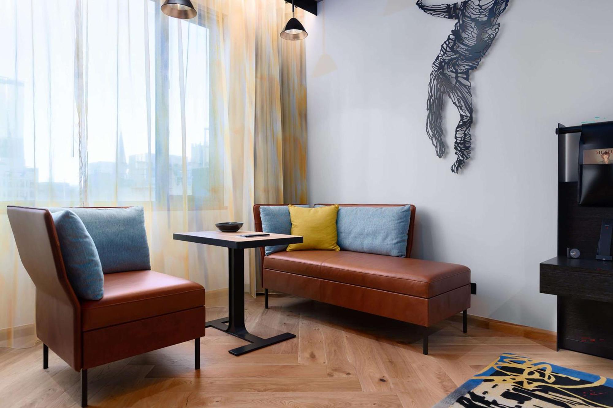 Qt Melbourne Hotel Екстериор снимка A living room in a serviced apartment in Beijing, China