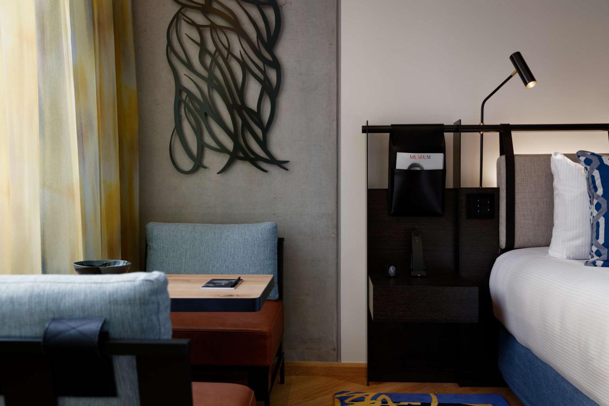 Qt Melbourne Hotel Екстериор снимка A room at the hotel